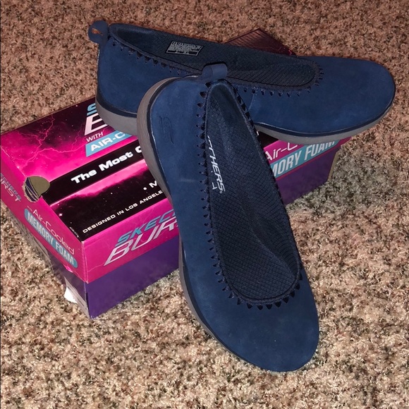 skechers navy microburst